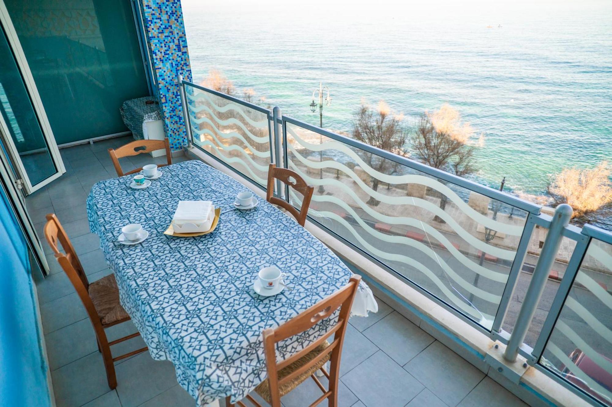 Apartmán Milu'Seaview Ampia Casa Vista Mare Giovinazzo Exteriér fotografie